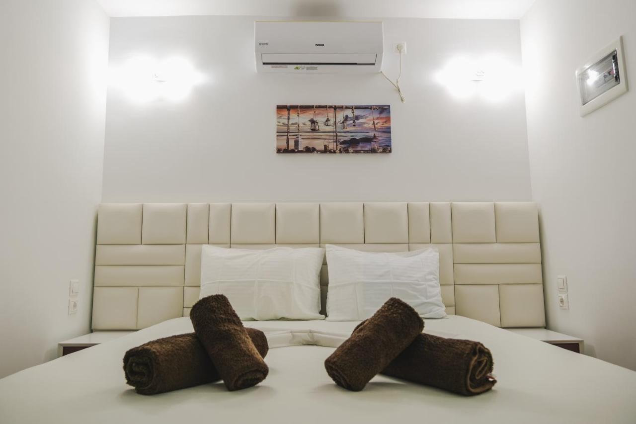 Fori'S Rooms Himare Exterior photo