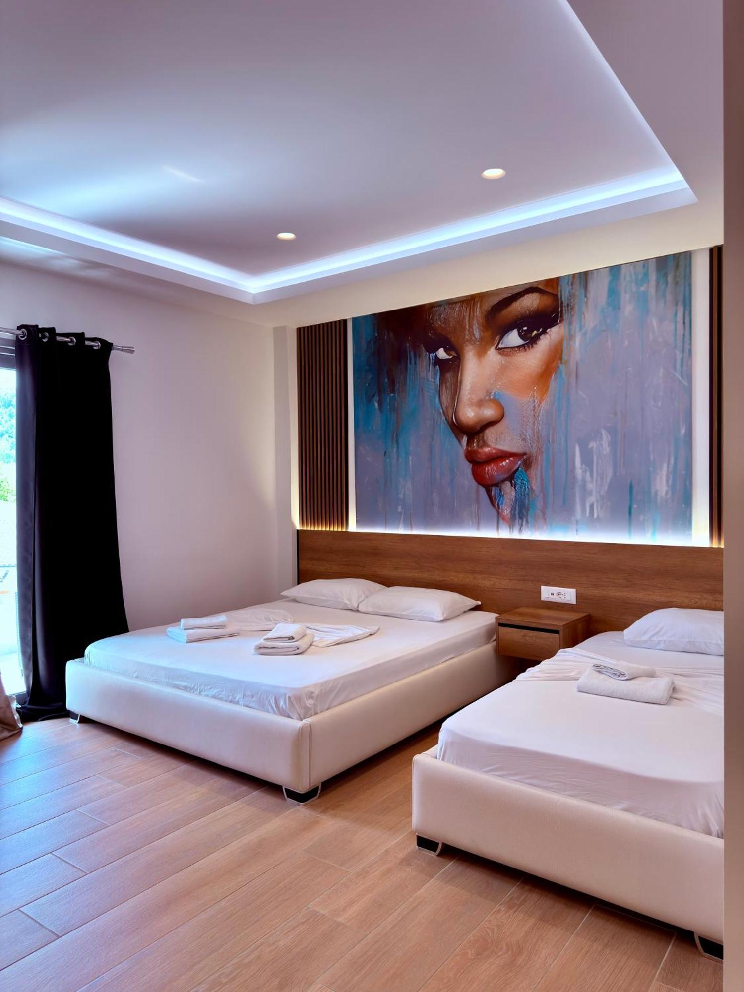 Fori'S Rooms Himare Exterior photo